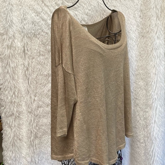 Mac Jac glittery gold 3/4 sleeve top size M - Picture 3 of 5